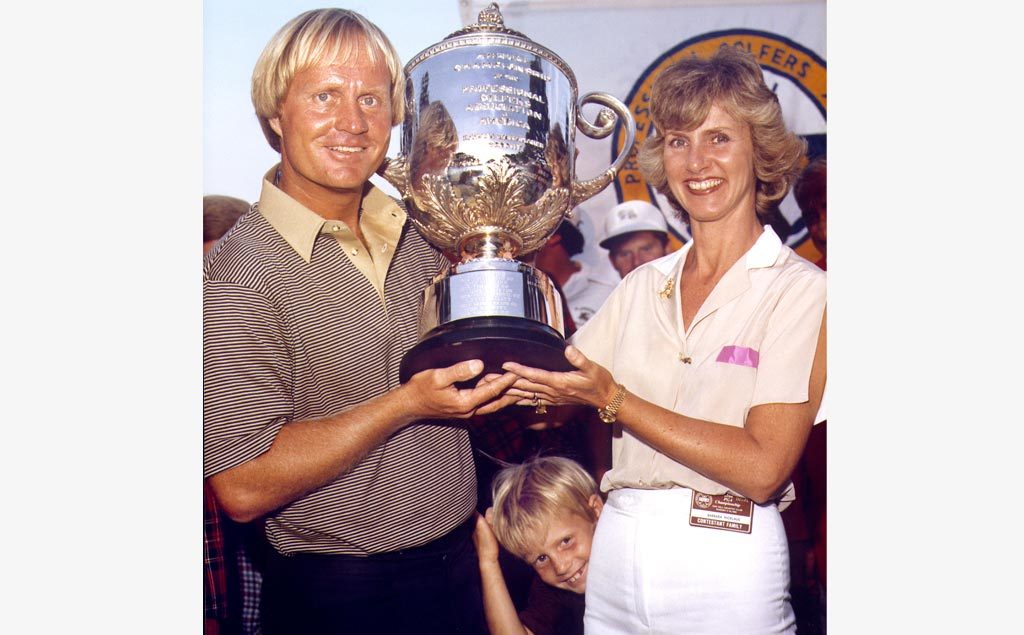 Jack Nicklaus with family at the 1980 PGA Championship
